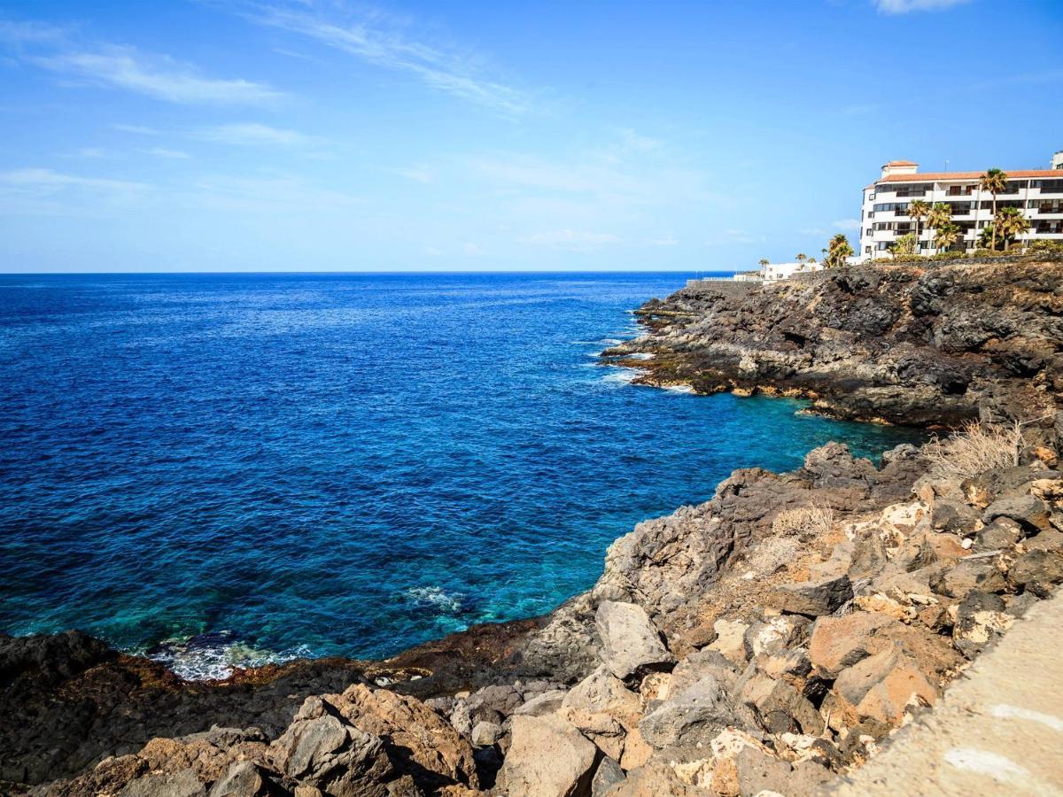 Blue Waters With Heated Pool Apartment